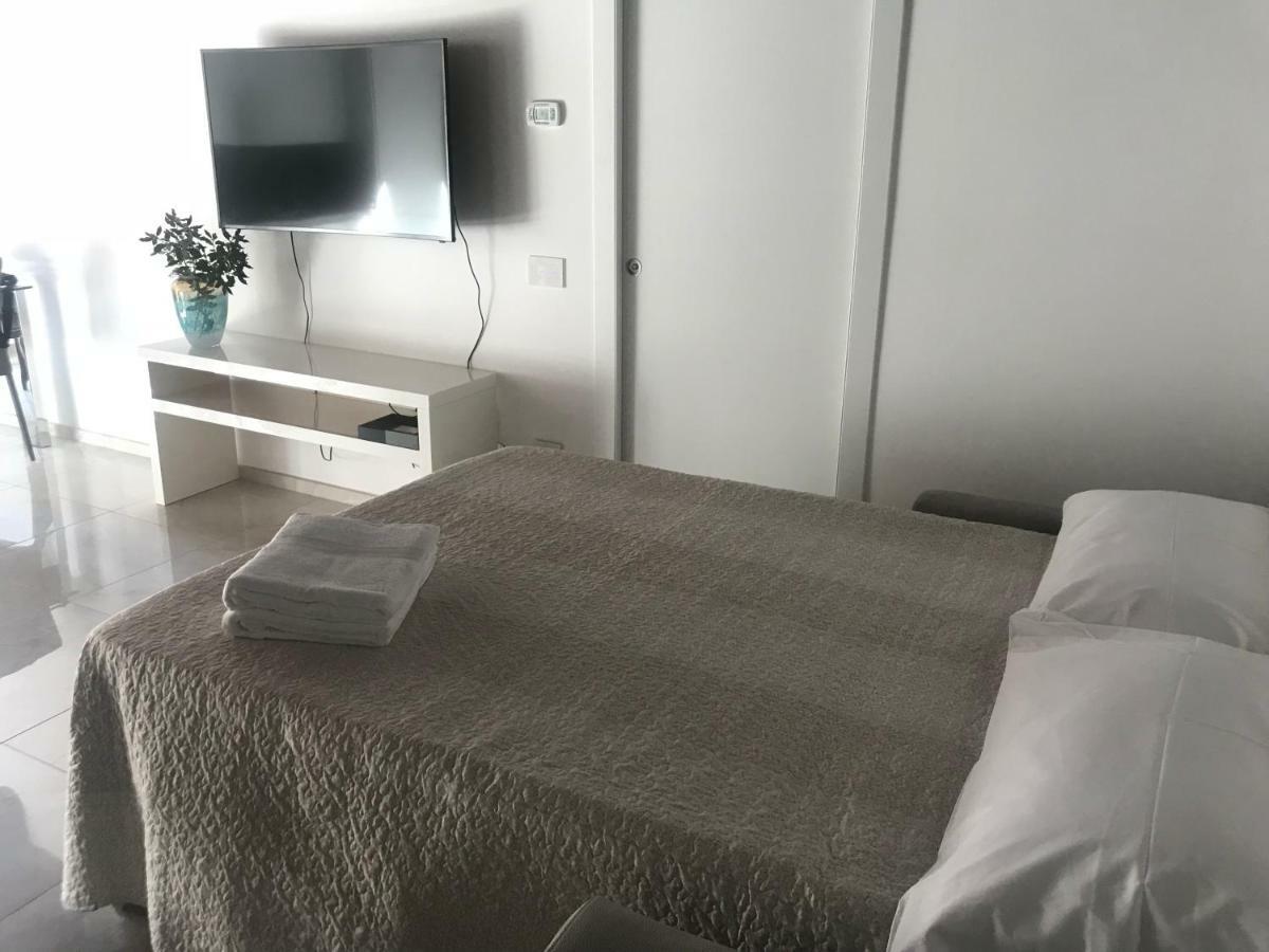 Appartement Moderno Affaccio Su Via Mazzini à Ferrare Extérieur photo