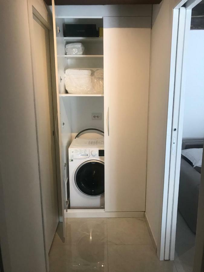 Appartement Moderno Affaccio Su Via Mazzini à Ferrare Extérieur photo