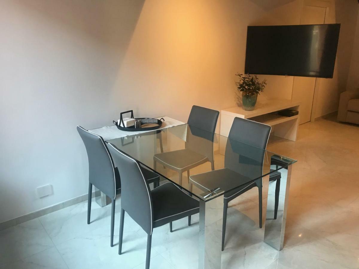 Appartement Moderno Affaccio Su Via Mazzini à Ferrare Extérieur photo