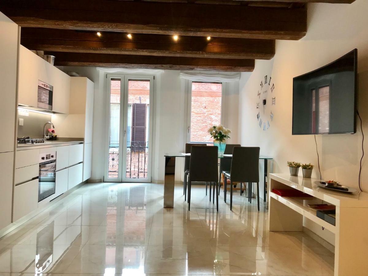 Appartement Moderno Affaccio Su Via Mazzini à Ferrare Extérieur photo